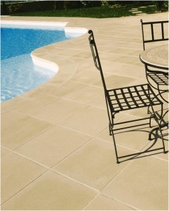 bordo piscina 